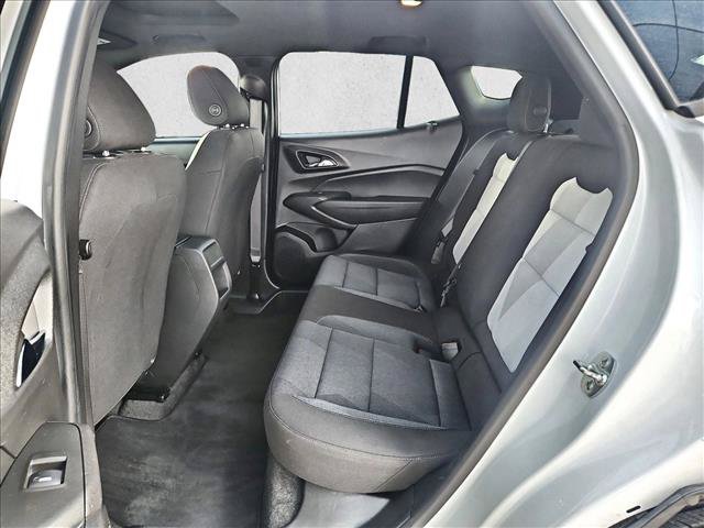 Certified 2025 Chevrolet Trax RS w/ Sunroof Package FWD image 19