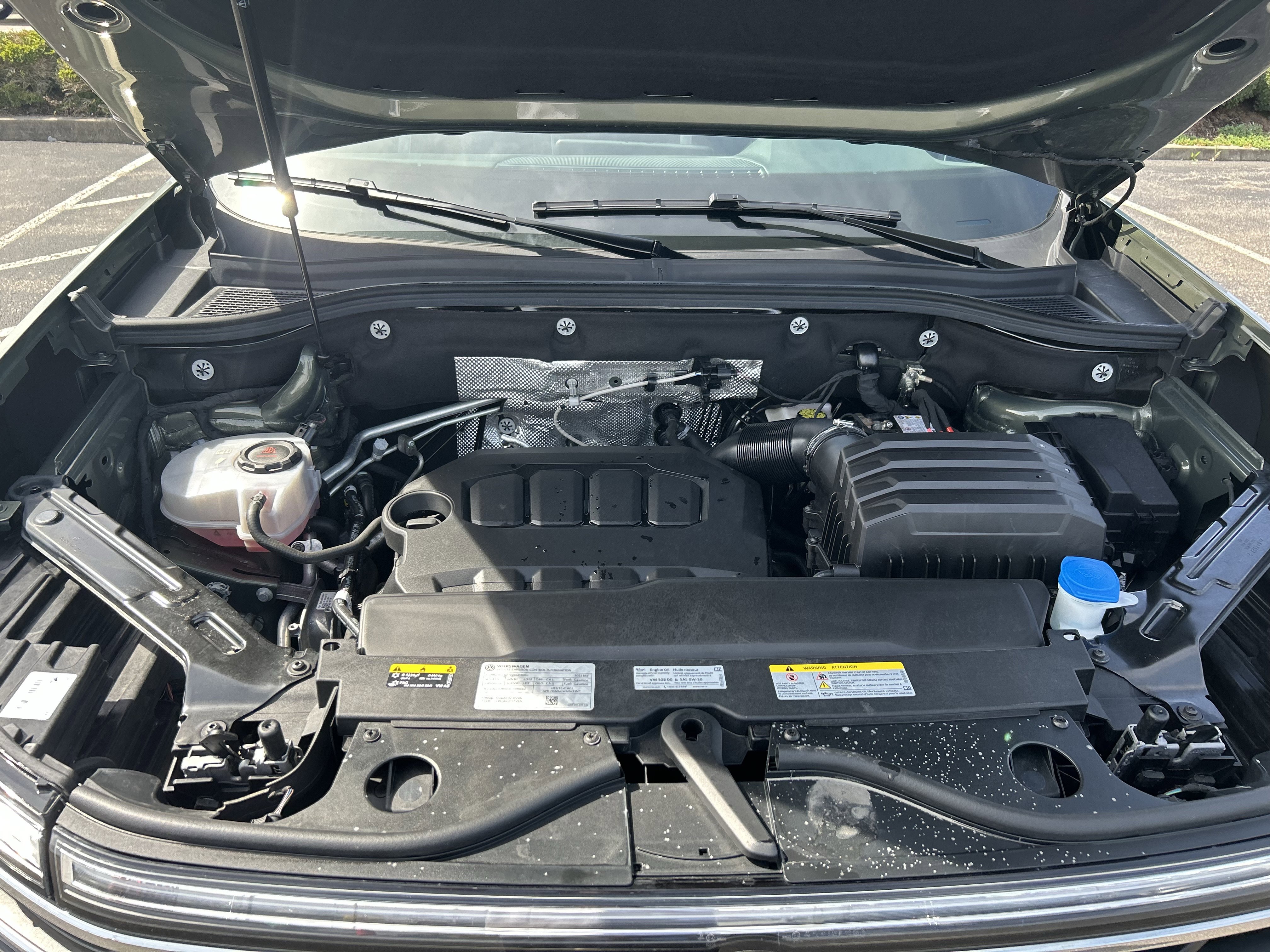 Certified 2025 Volkswagen Atlas Peak Edition SE AWD/4WD image 30