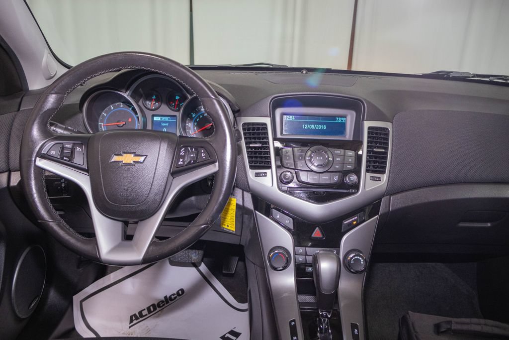 Used 2014 Chevrolet Cruze LT w/ All-Star Edition FWD image 17