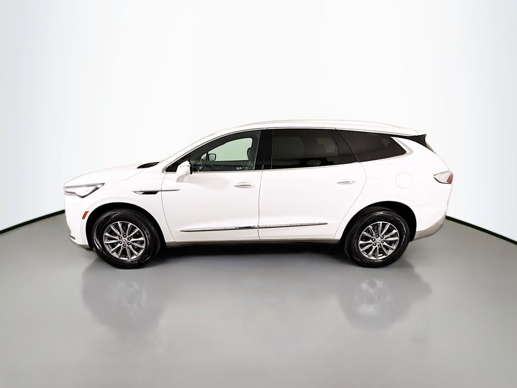 Used 2023 Buick Enclave Essence FWD image 4