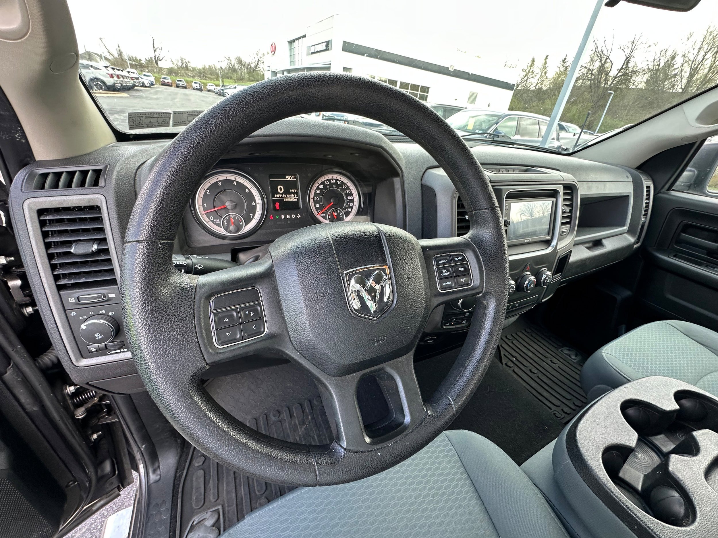 Used 2017 RAM 1500 Express image 22