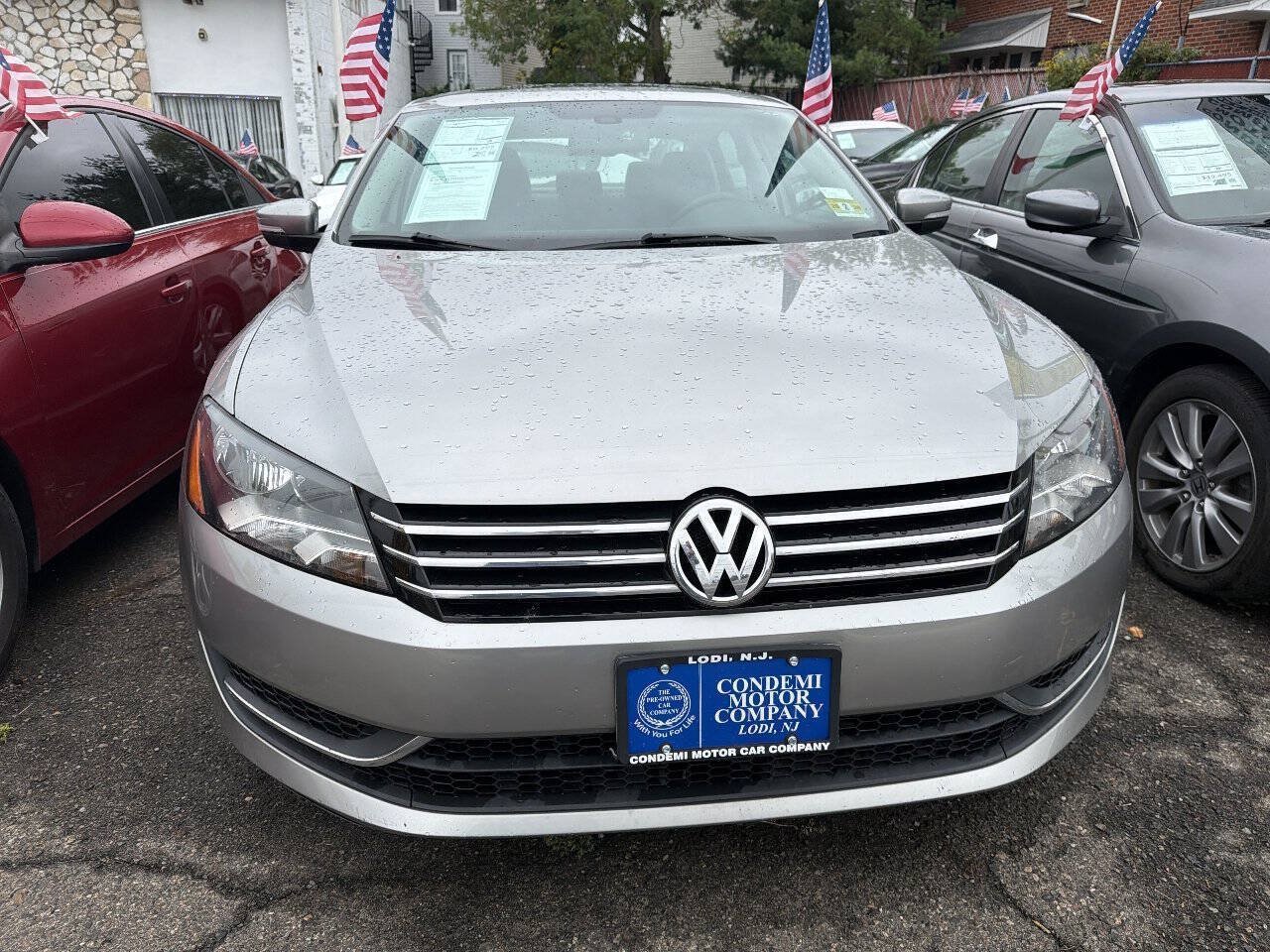 Used 2013 Volkswagen Passat 2.5 SE FWD image 1