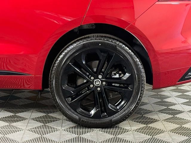 New 2025 Jaguar F-PACE R-Dynamic S image 17