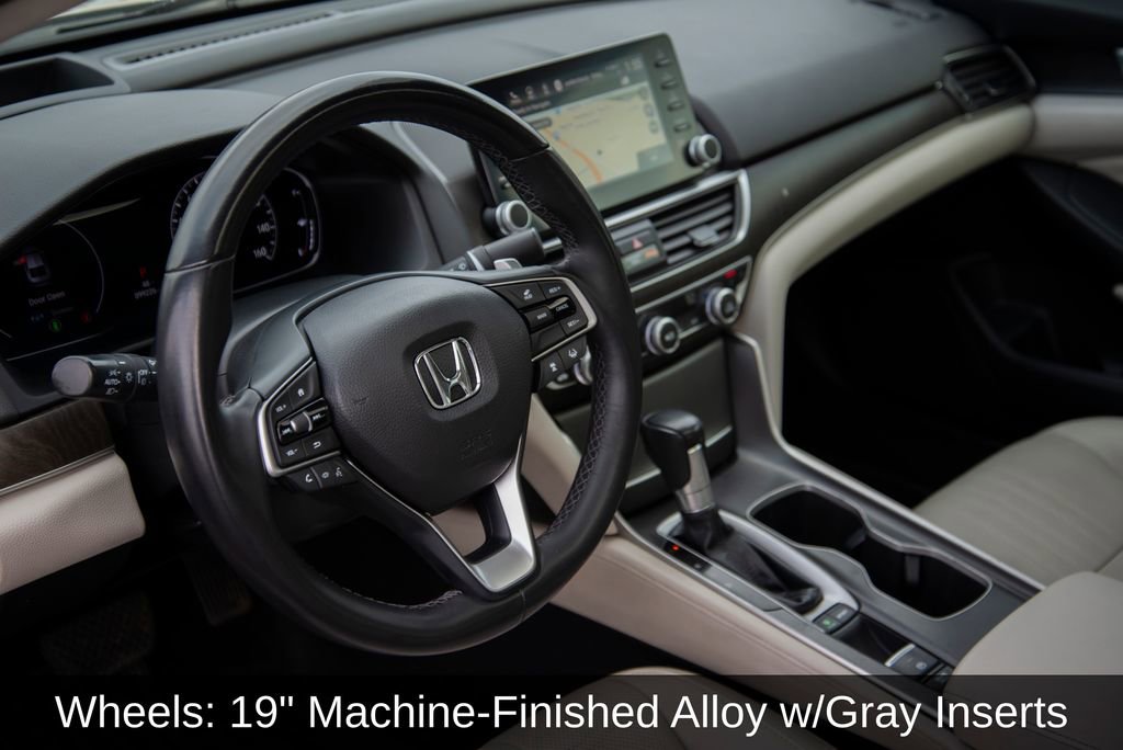 Used 2018 Honda Accord Touring image 17