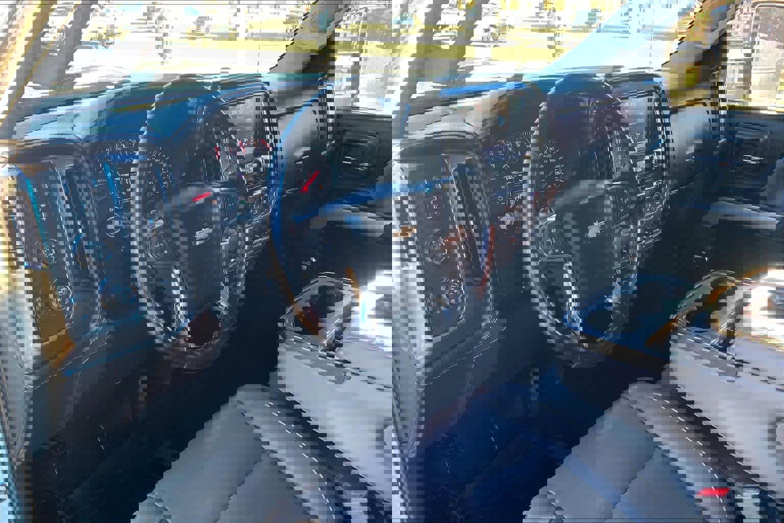 Used 2017 Chevrolet Silverado 2500 LTZ w/ LTZ Plus Package image 17