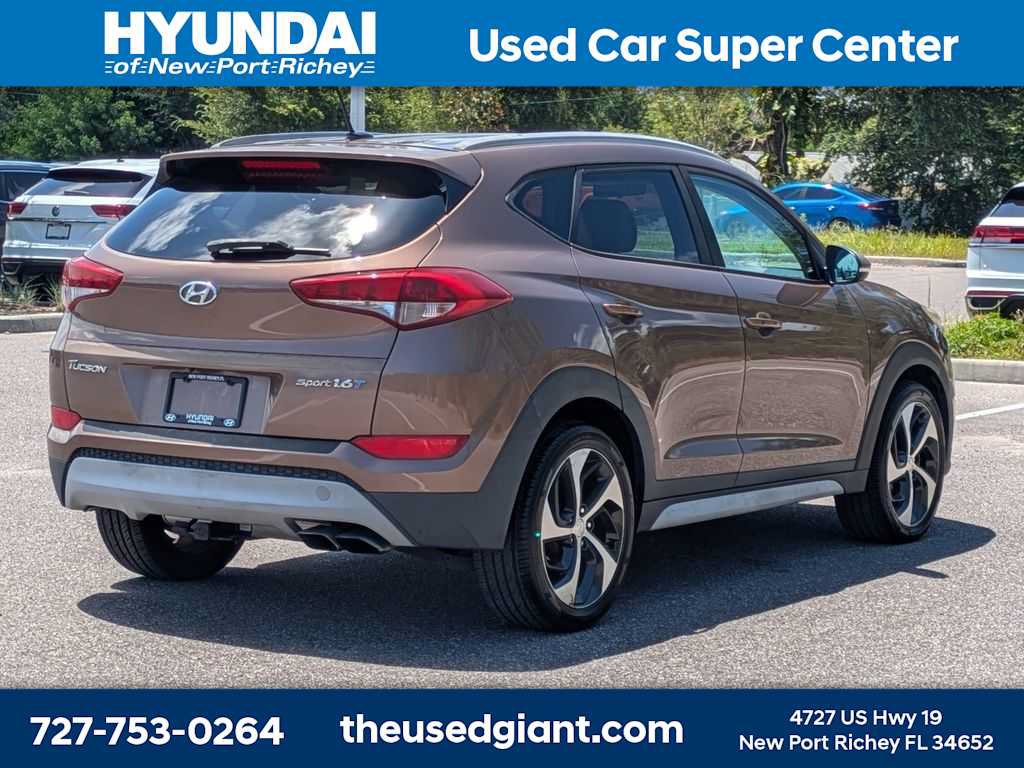 Used 2017 Hyundai Tucson Sport FWD image 5