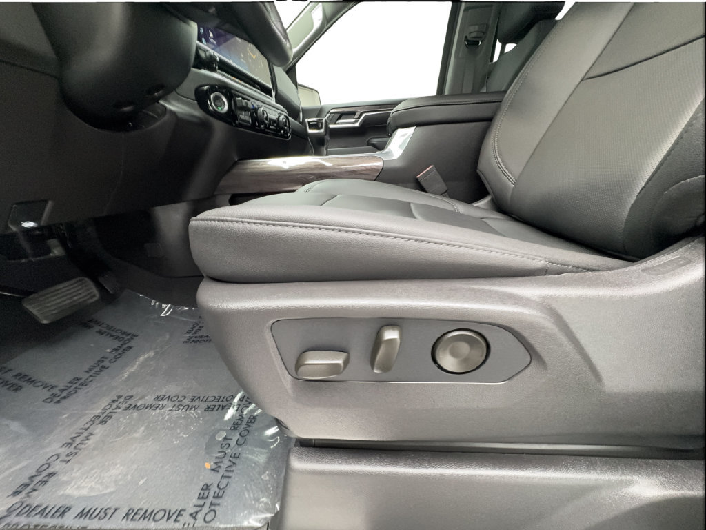 Used 2026 Chevrolet Silverado 1500 LTZ AWD/4WD image 28