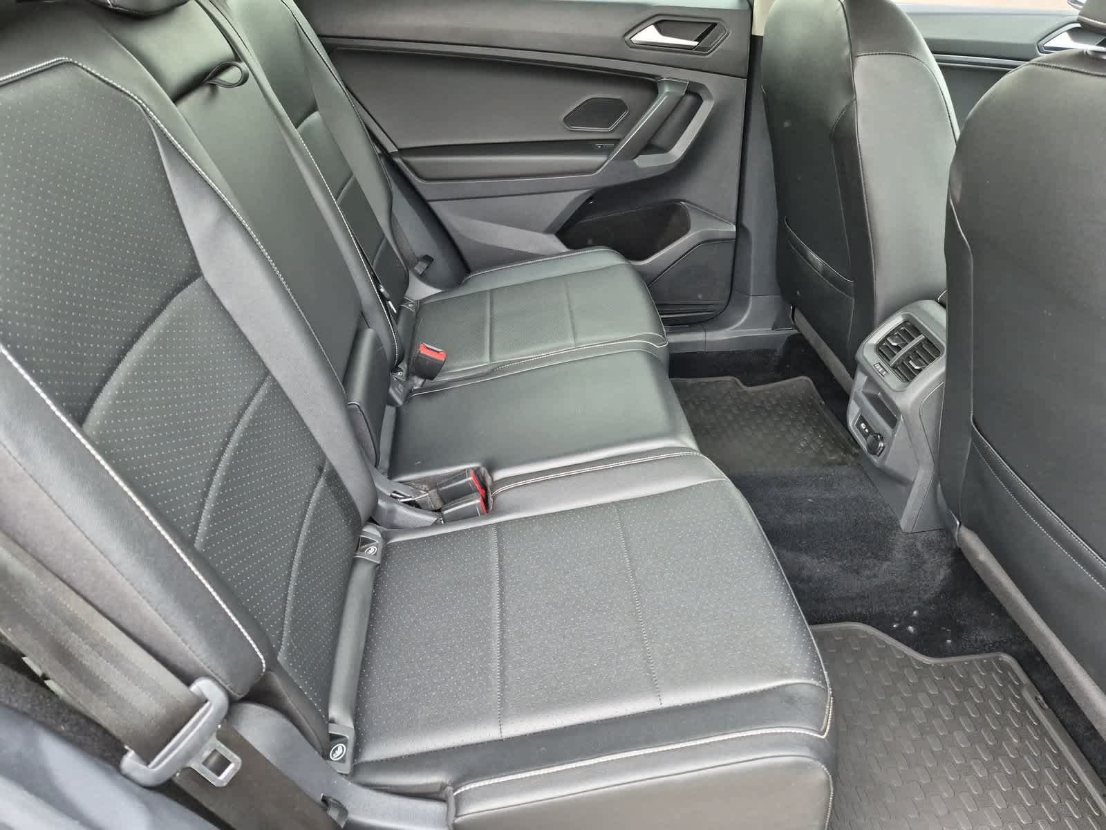 Used 2021 Volkswagen Tiguan SE AWD/4WD image 20
