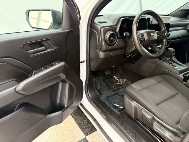 Used 2024 Chevrolet Colorado W/T image 28