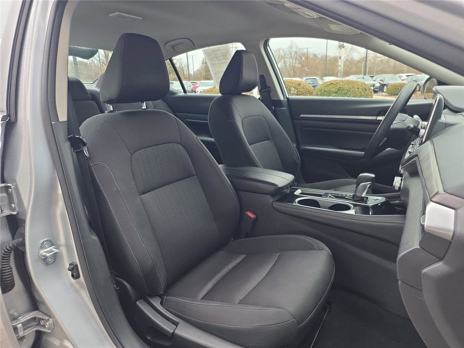 Used 2023 Nissan Altima 2.5 SV FWD image 29