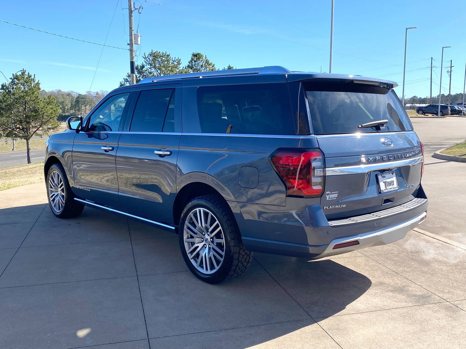 Used 2022 Ford Expedition Max Platinum image 4