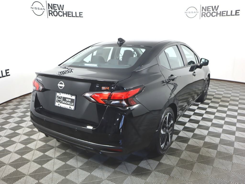 Certified 2025 Nissan Versa SR w/ Trunk Package image 5