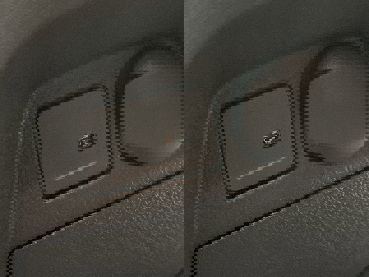 Used 2025 Mercedes-Benz Sprinter 2500 image 32