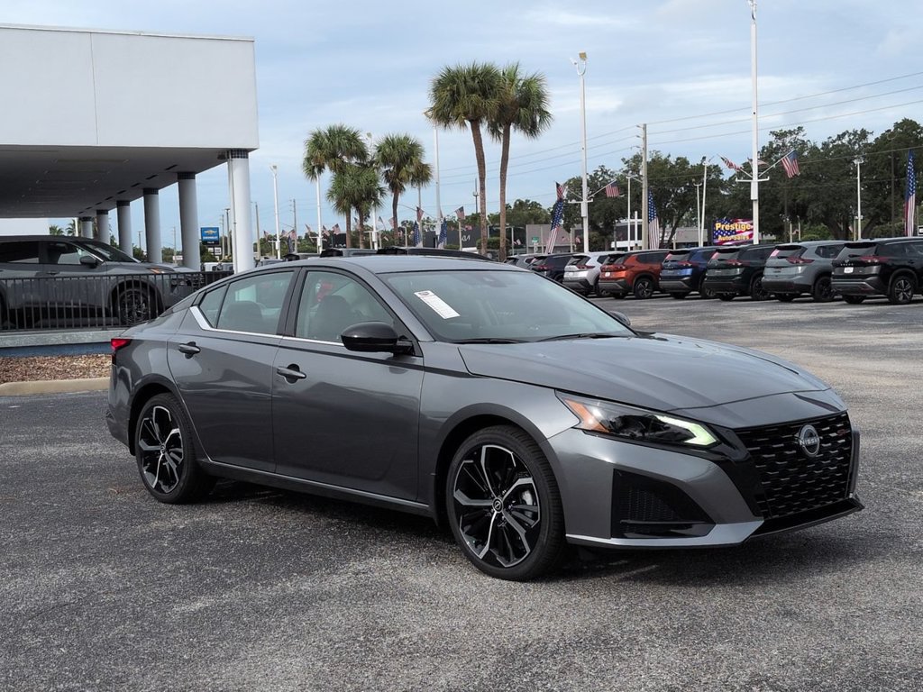 New 2026 Nissan Altima 2.5 SR FWD image 2