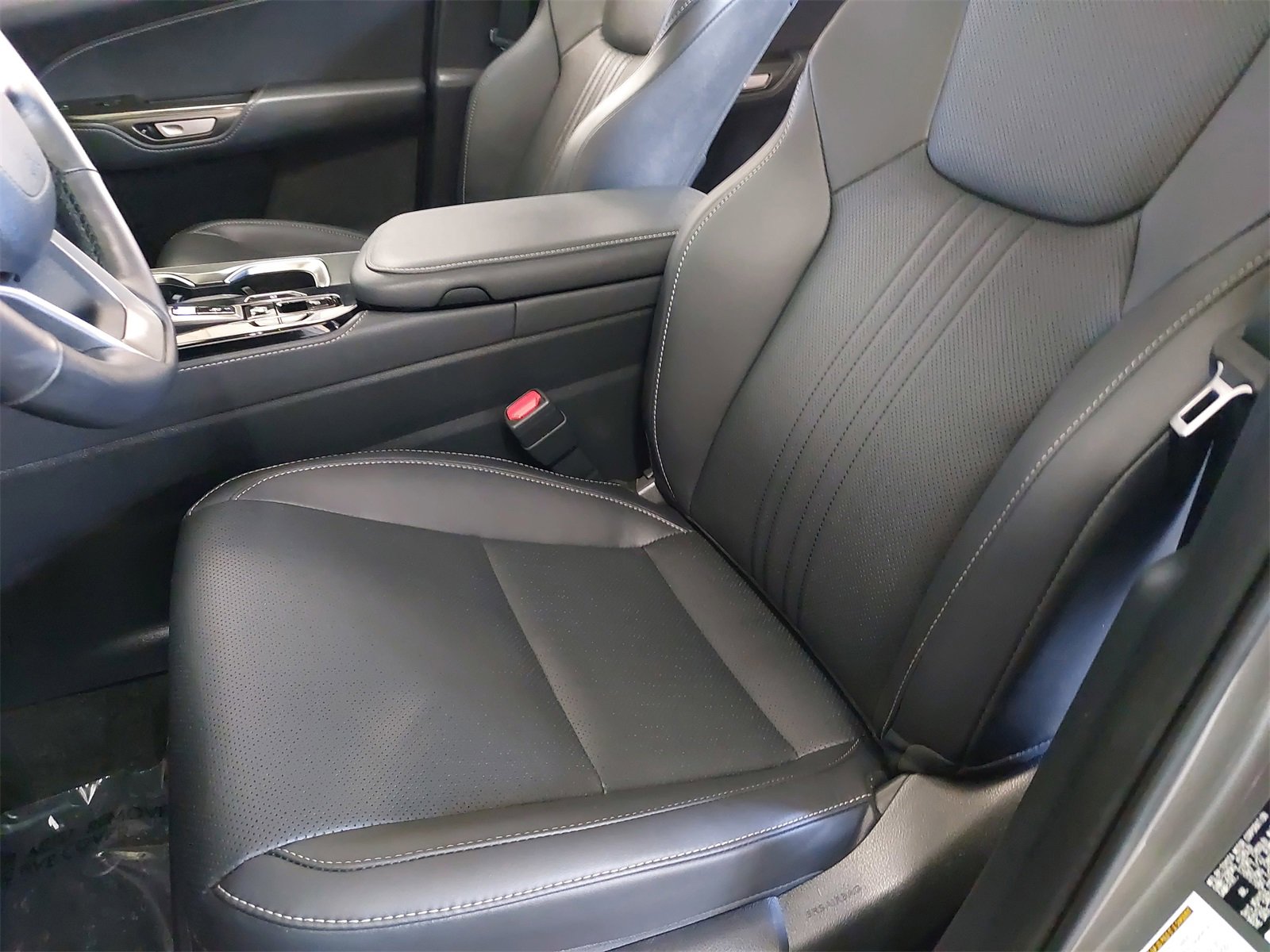 Used 2025 Lexus NX 350h AWD w/ Premium Package image 15