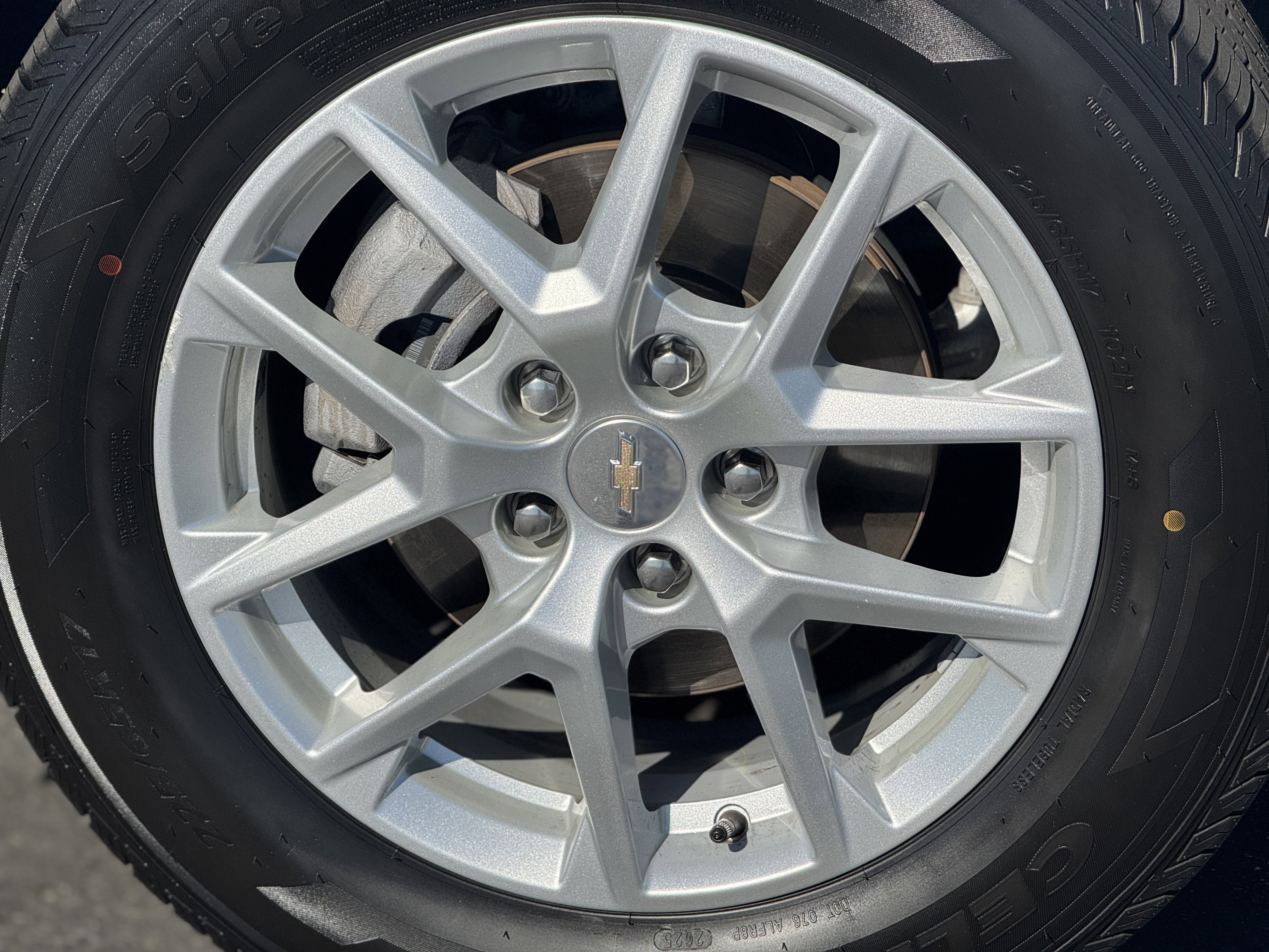 Used 2023 Chevrolet Equinox LT image 8