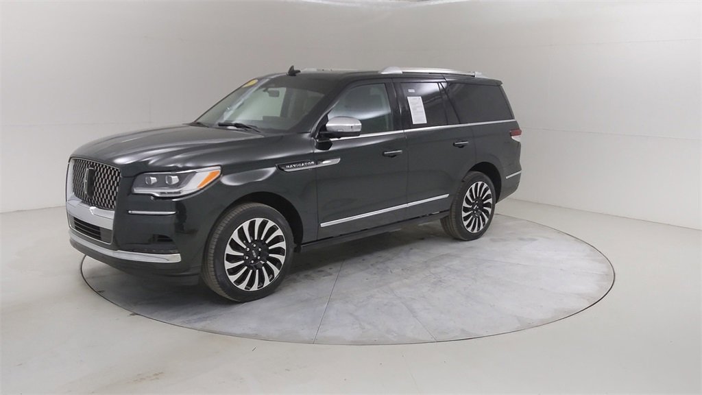 Used 2023 Lincoln Navigator Black Label image 21