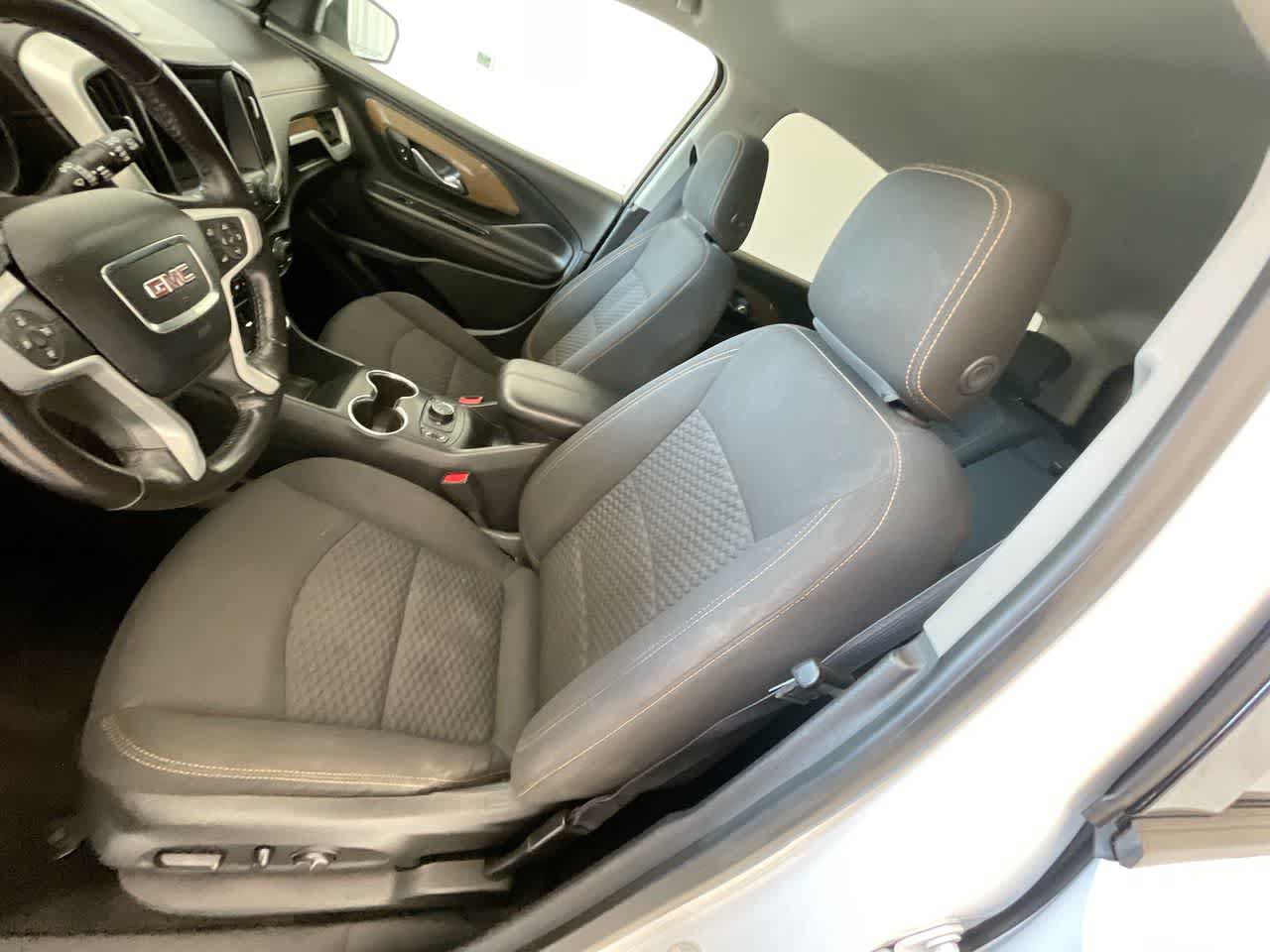Used 2019 GMC Terrain SLE w/ Infotainment Package I AWD/4WD image 11