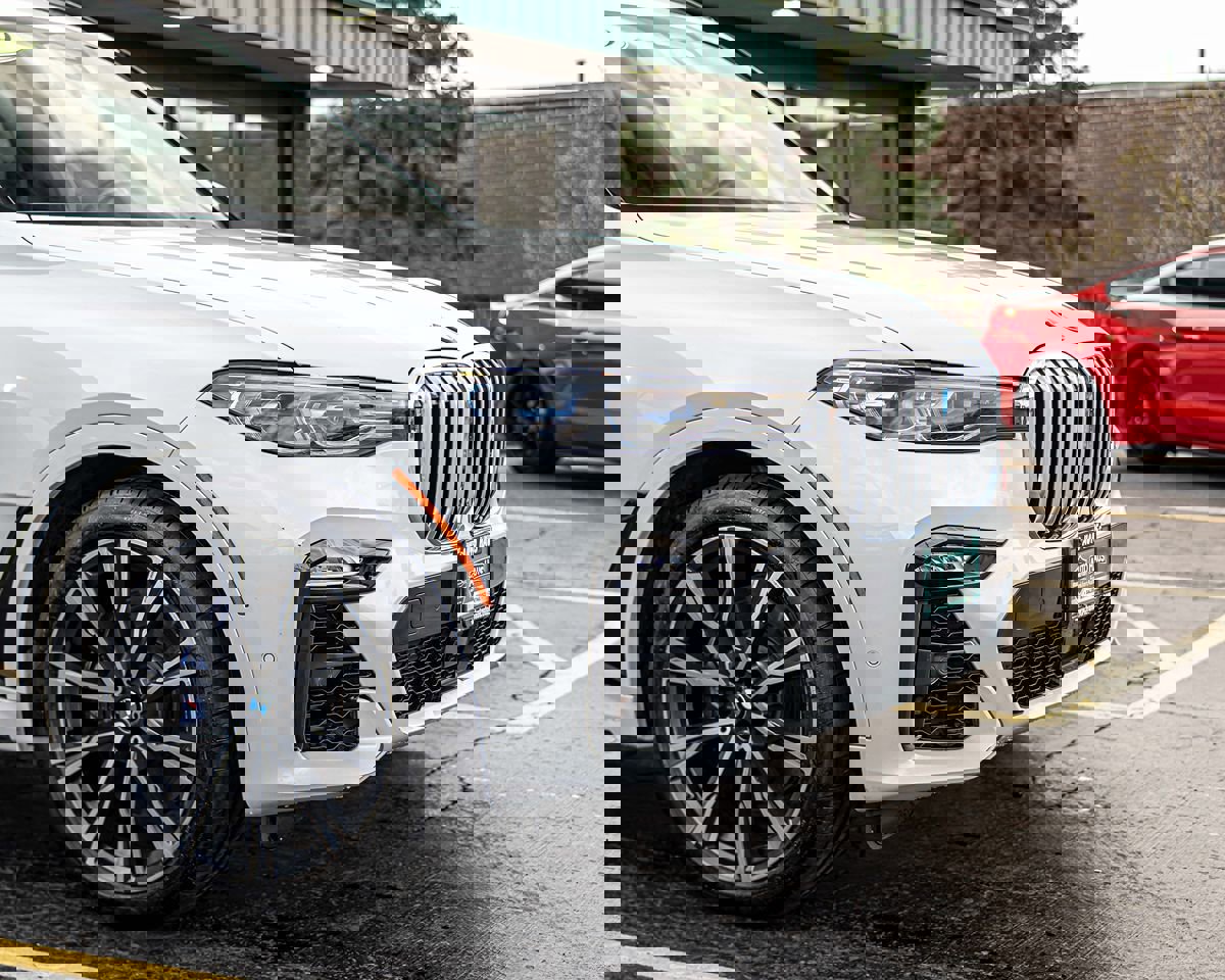 Used 2019 BMW X7 xDrive50i w/ Dynamic Handling Package image 10