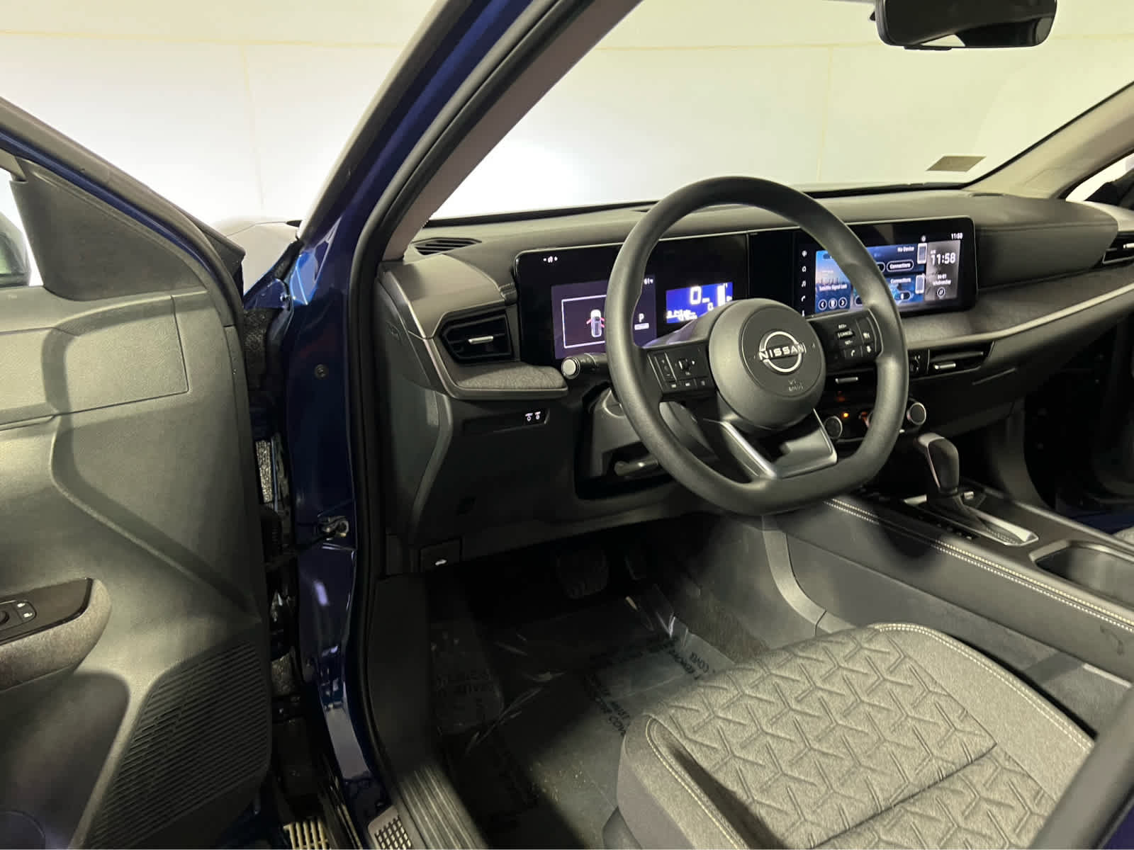 Certified 2025 Nissan Kicks SV w/ Illumination Package AWD/4WD image 19