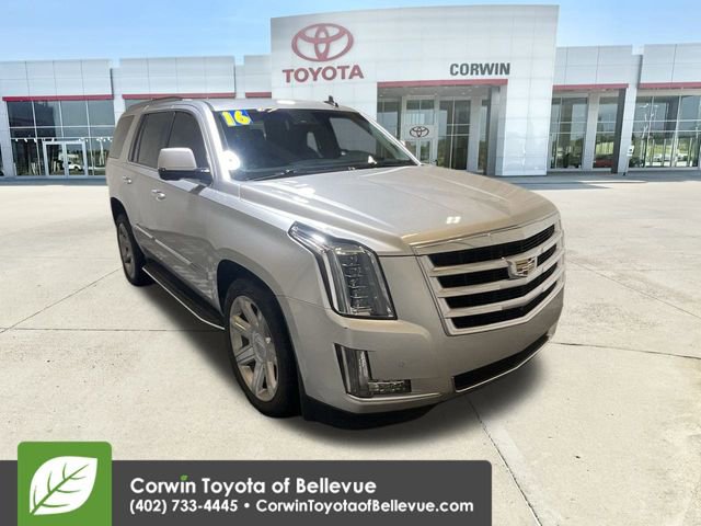 Used 2016 Cadillac Escalade Luxury image 1