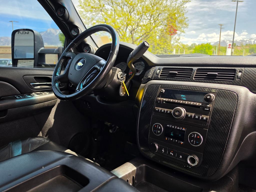 Used 2009 Chevrolet Silverado 2500 W/T AWD/4WD image 17