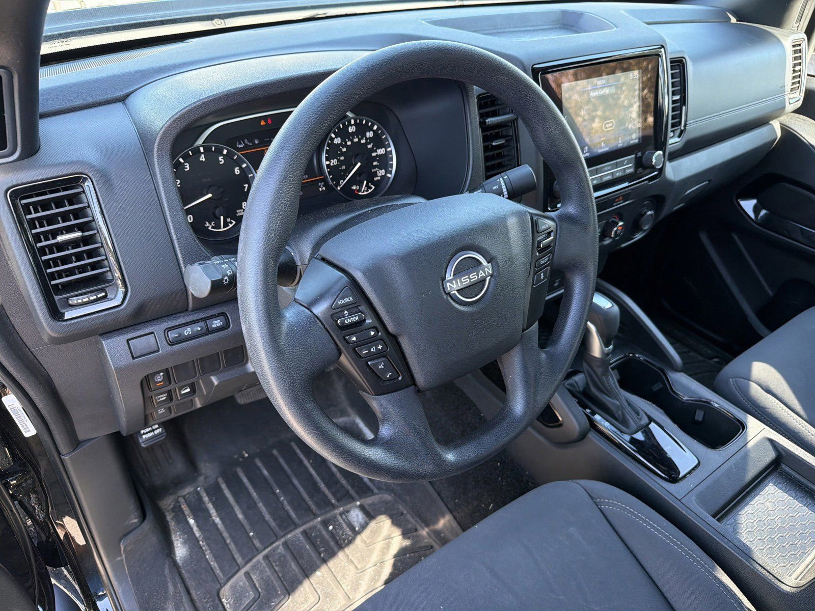 Used 2023 Nissan Frontier SV w/ Midnight Edition Package AWD/4WD image 17