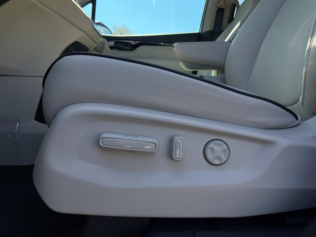 New 2027 Honda Odyssey Touring image 24