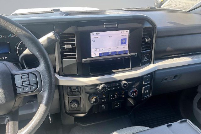 Used 2026 Ford F350 XLT RWD image 6