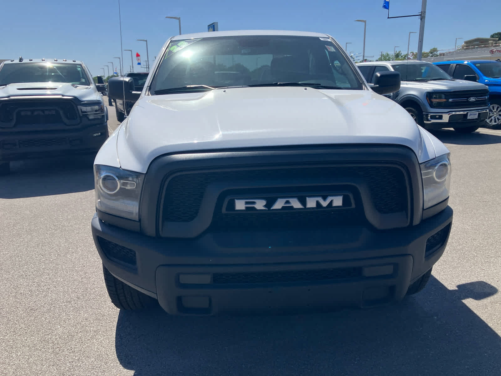 Used 2023 RAM 1500 Warlock AWD/4WD image 2
