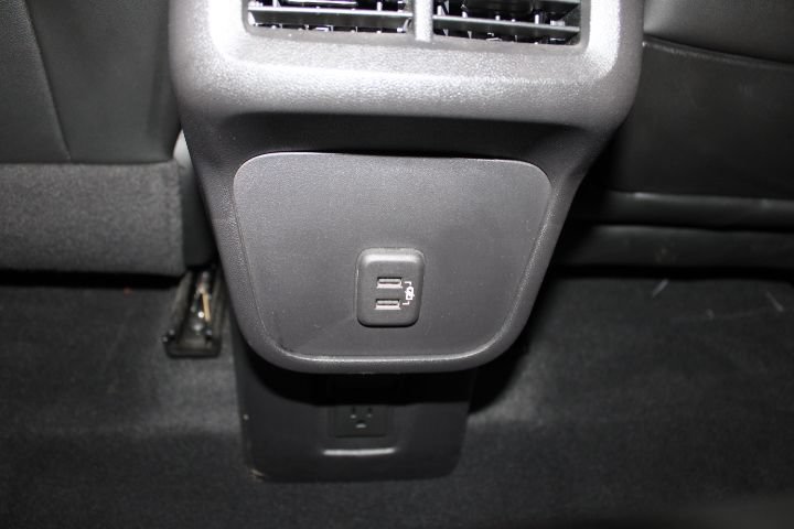 Used 2024 GMC Terrain SLT w/ Tech Package AWD/4WD image 22