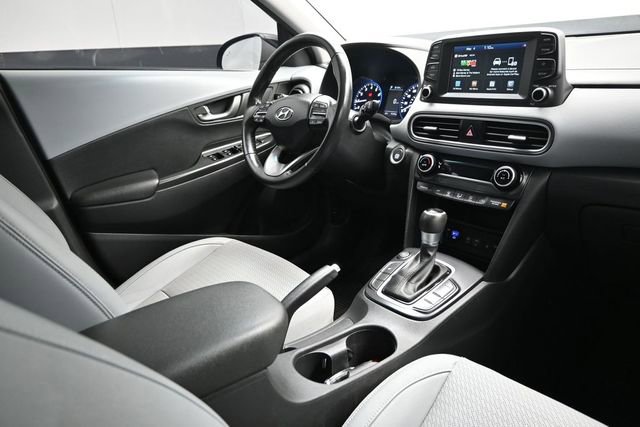 Used 2021 Hyundai Kona Limited w/ Cargo Package FWD image 18
