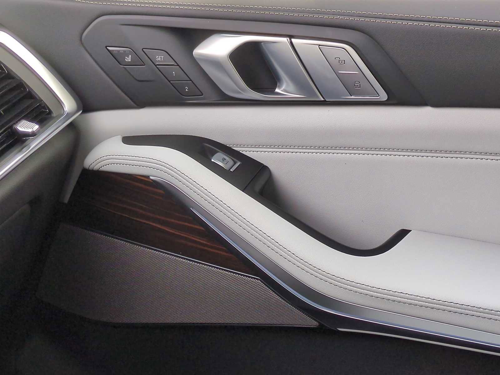 New 2026 BMW X7 xDrive40i image 40