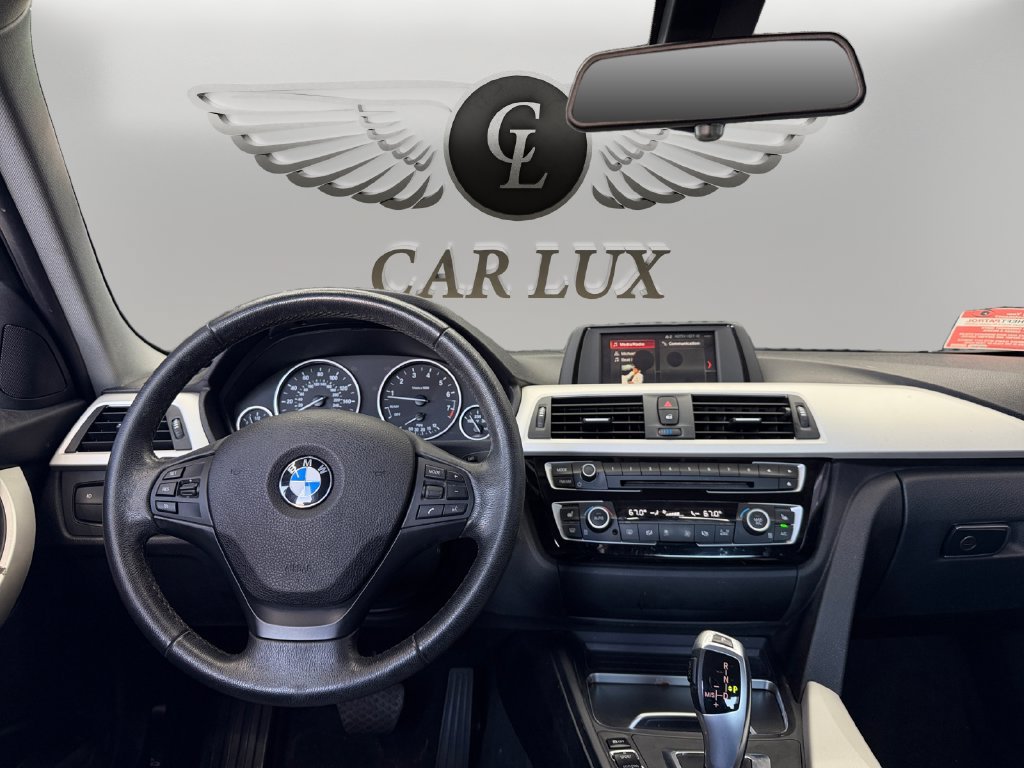 Used 2018 BMW 320i xDrive Sedan AWD/4WD image 10