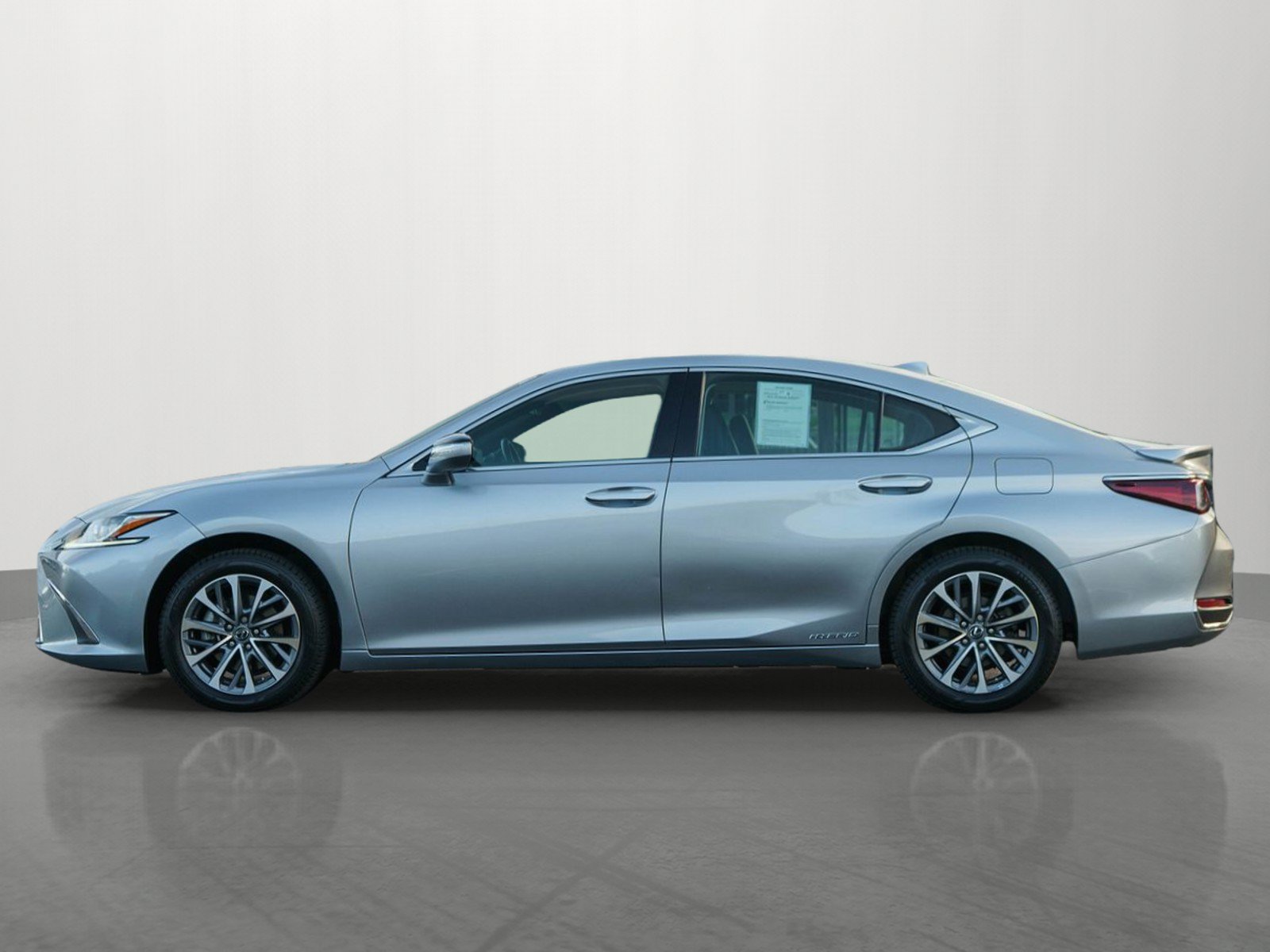 Used 2022 Lexus ES 300h FWD image 4