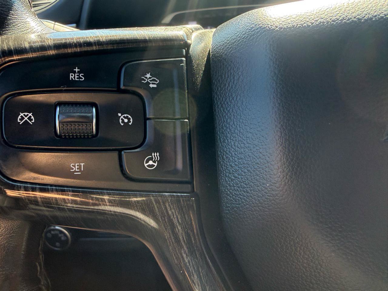 Used 2021 Chevrolet Suburban High Country AWD/4WD image 39