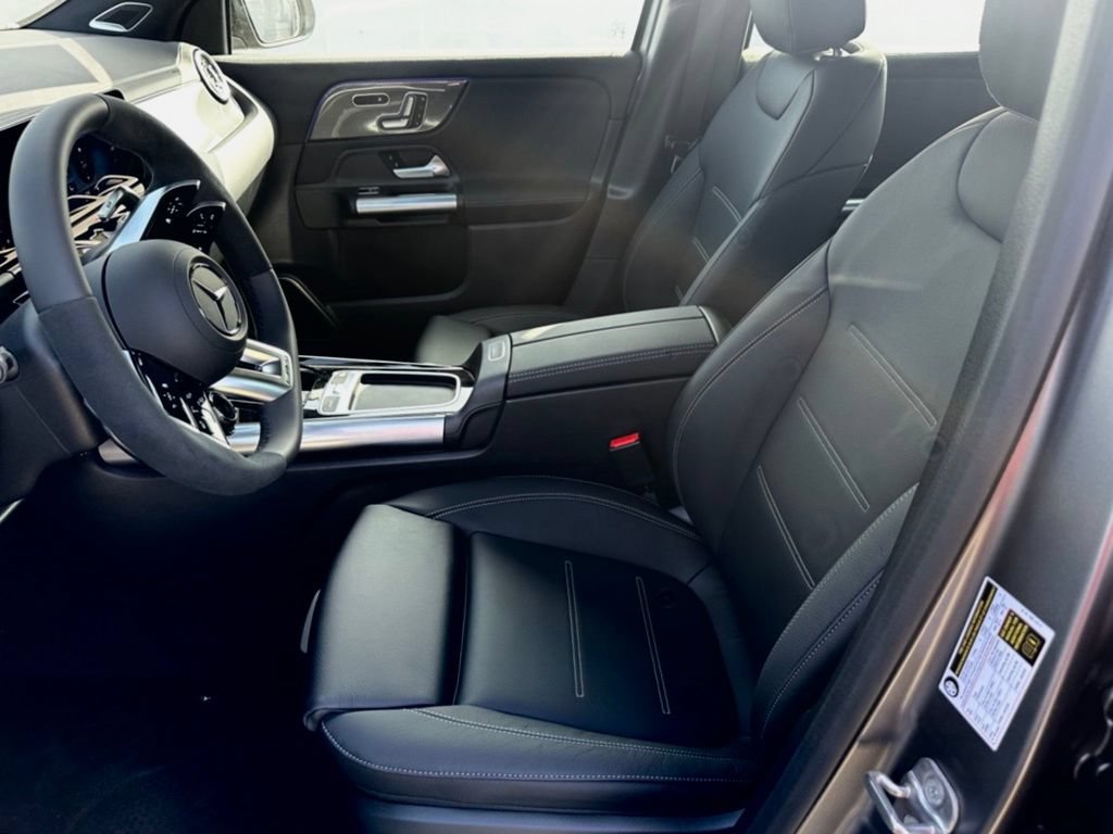 Used 2025 Mercedes-Benz GLA 35 AMG 4MATIC image 17