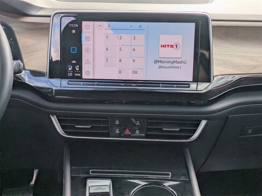 Used 2025 Volkswagen Atlas SE image 18