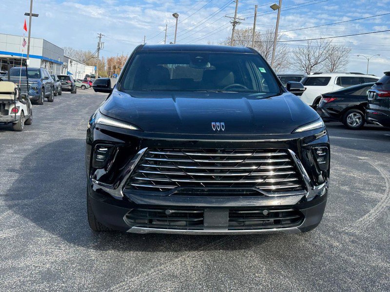 Certified 2025 Buick Enclave Preferred image 8