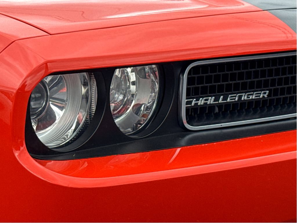 Used 2010 Dodge Challenger SRT8 w/ SRT Option Group II RWD image 5