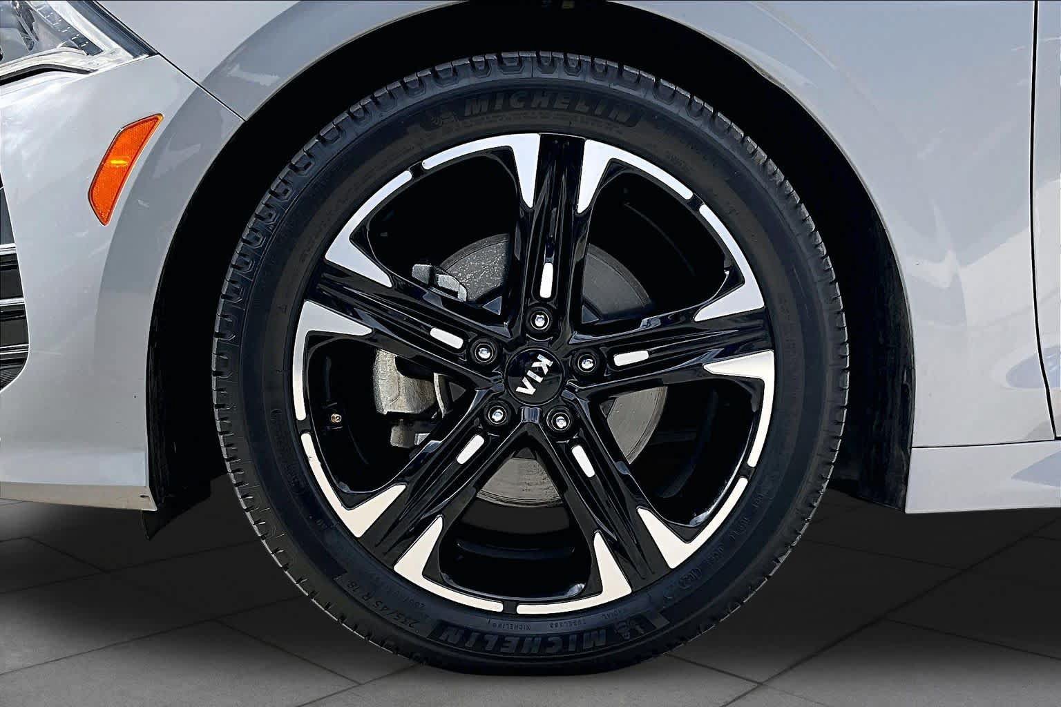 Used 2021 Kia K5 GT-Line FWD image 11