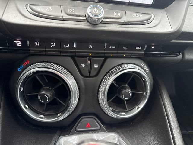 Used 2018 Chevrolet Camaro SS w/ LPO RS/SS Interior Package RWD image 19