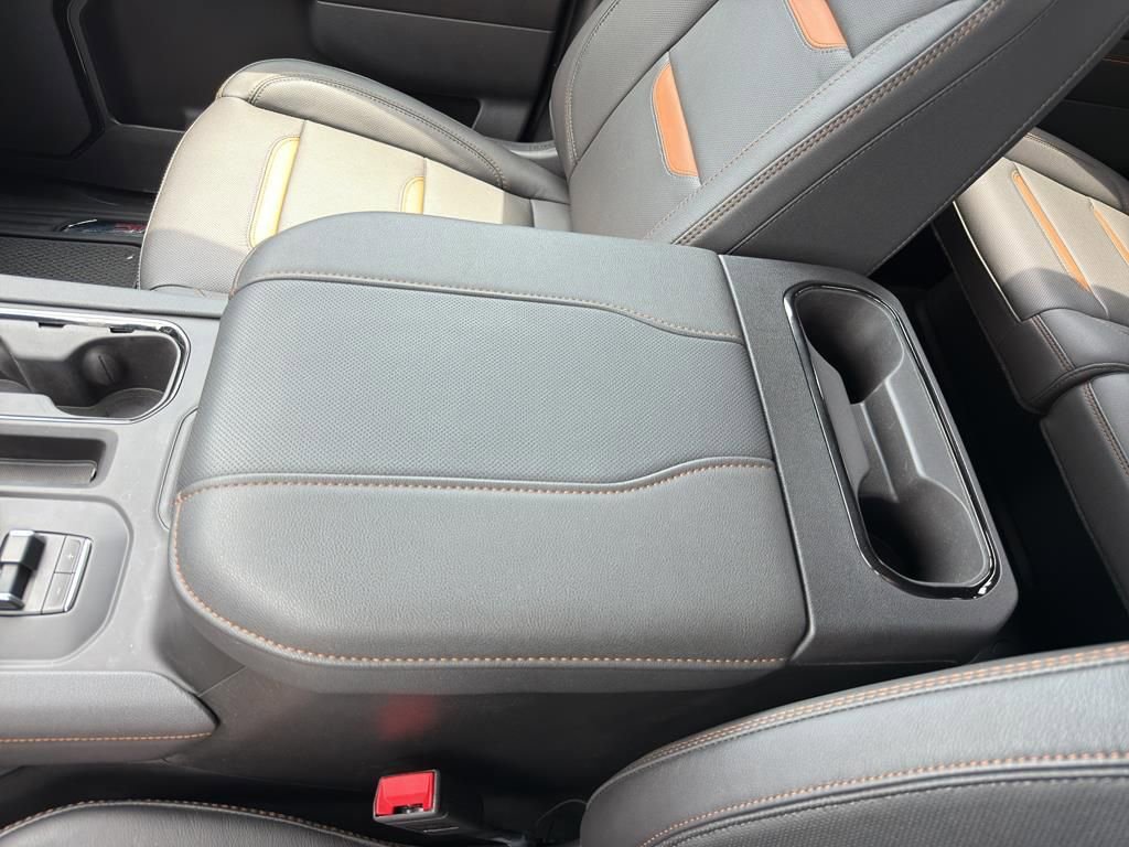 Used 2023 GMC Sierra 1500 AT4 w/ AT4 Preferred Package image 23