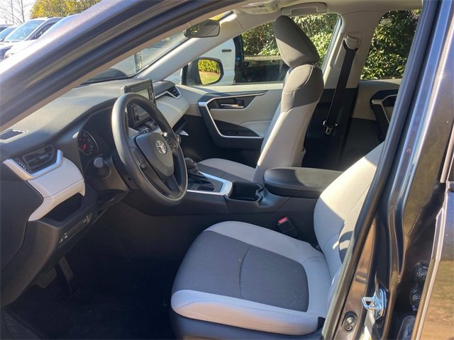 Used 2022 Toyota RAV4 XLE image 11