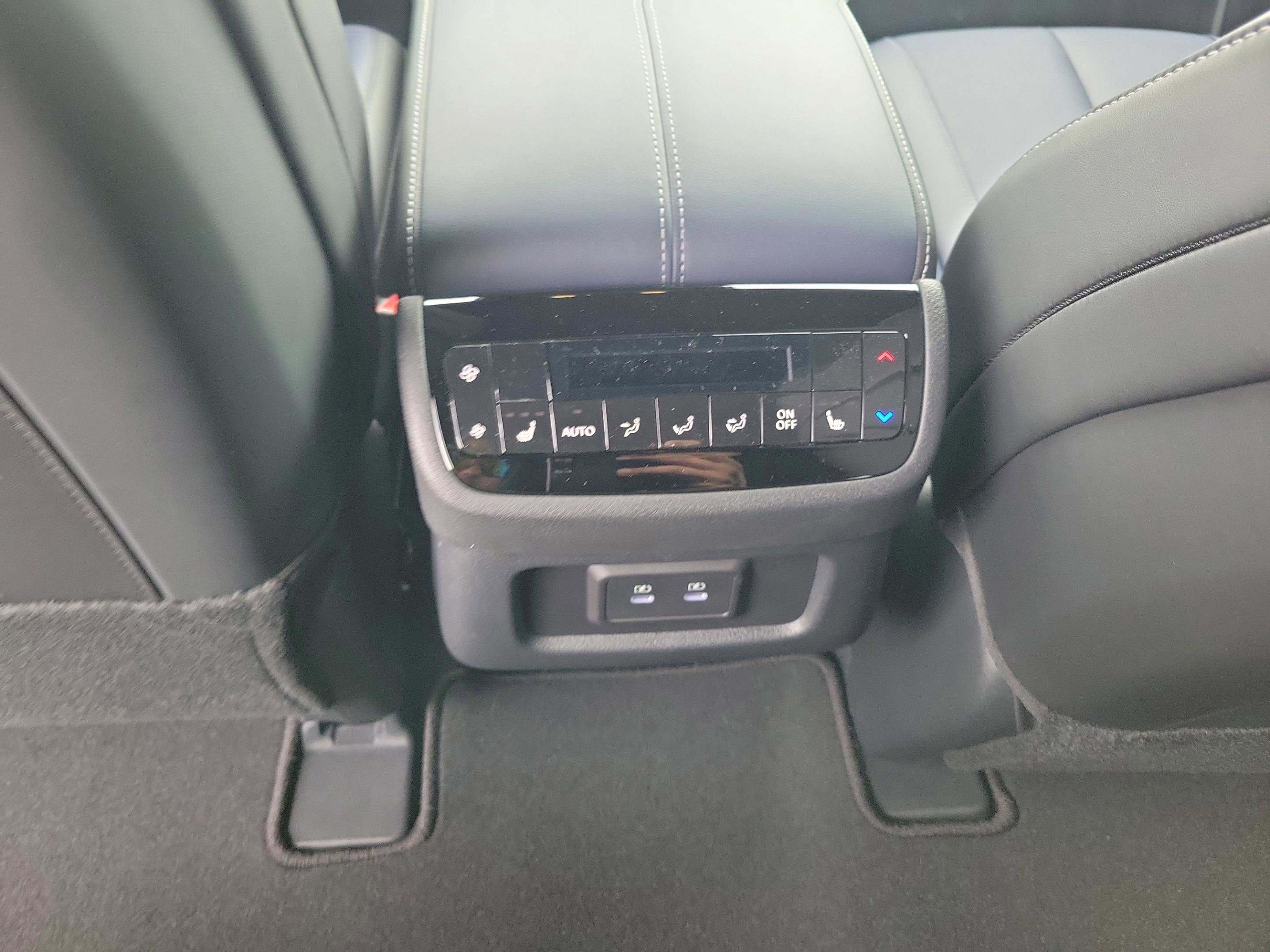 New 2026 INFINITI QX60 Sport w/ Dark Cargo Package image 7