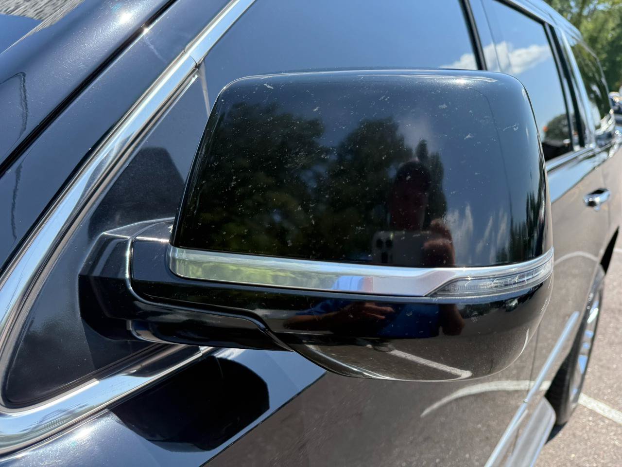 Used 2017 Cadillac Escalade 2WD image 13