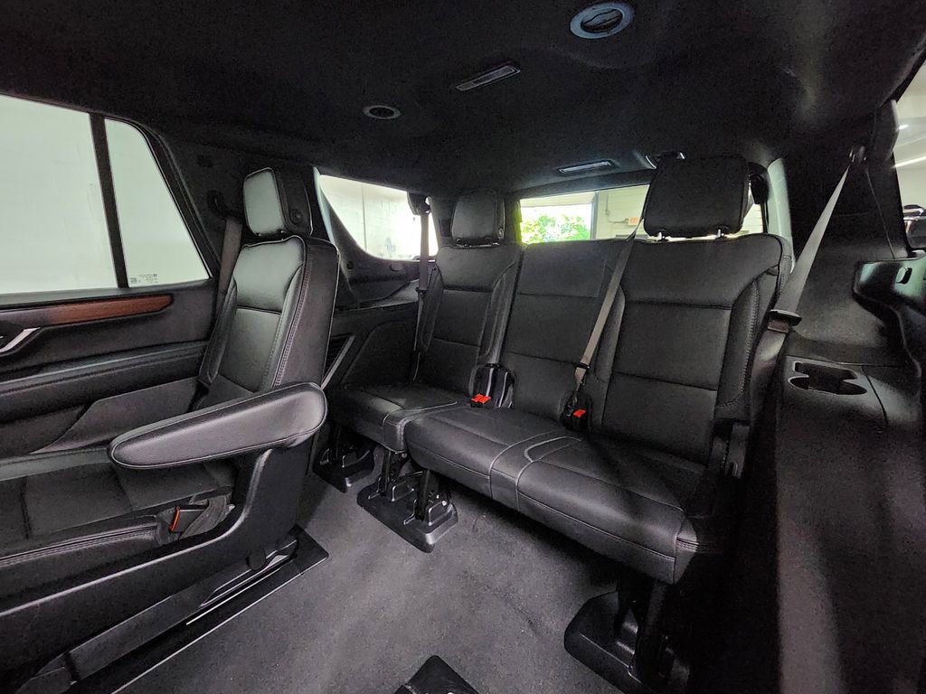 Used 2025 GMC Yukon Denali AWD/4WD image 28