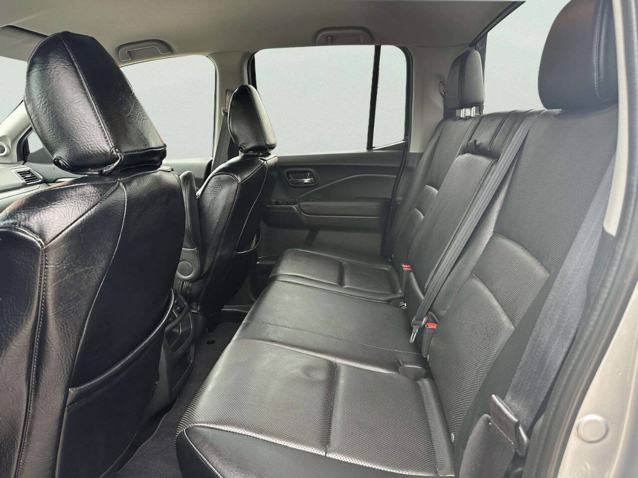Used 2017 Honda Ridgeline RTL-T image 12
