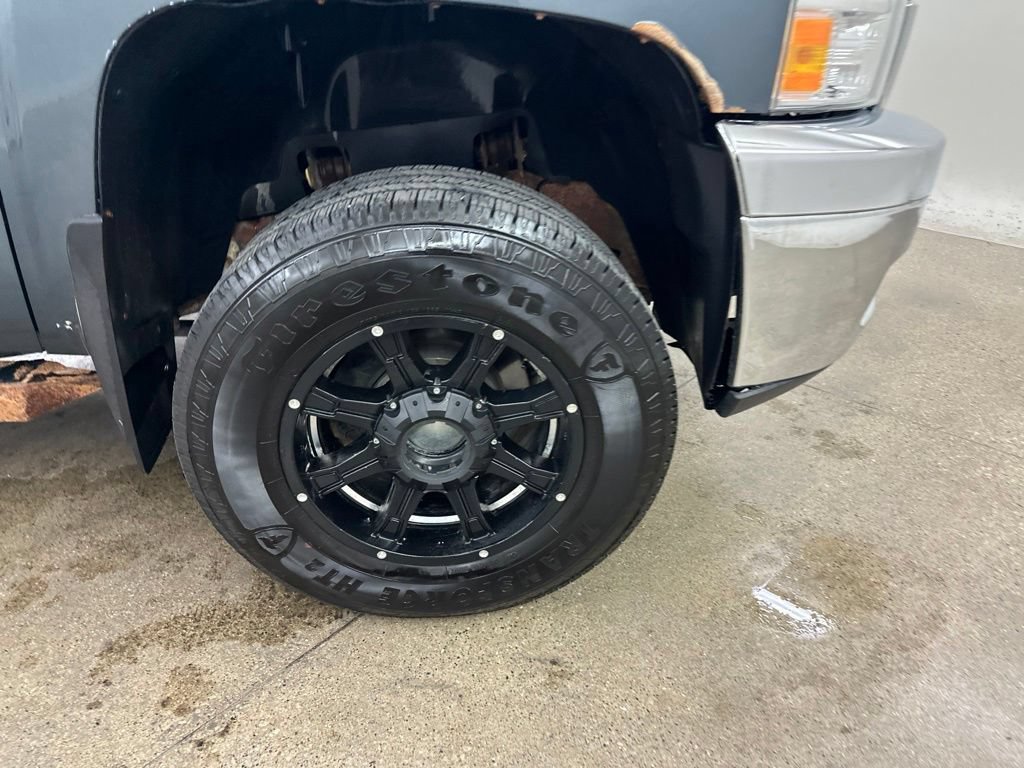 Used 2013 Chevrolet Silverado 2500 LT w/ Interior Plus Package AWD/4WD image 15