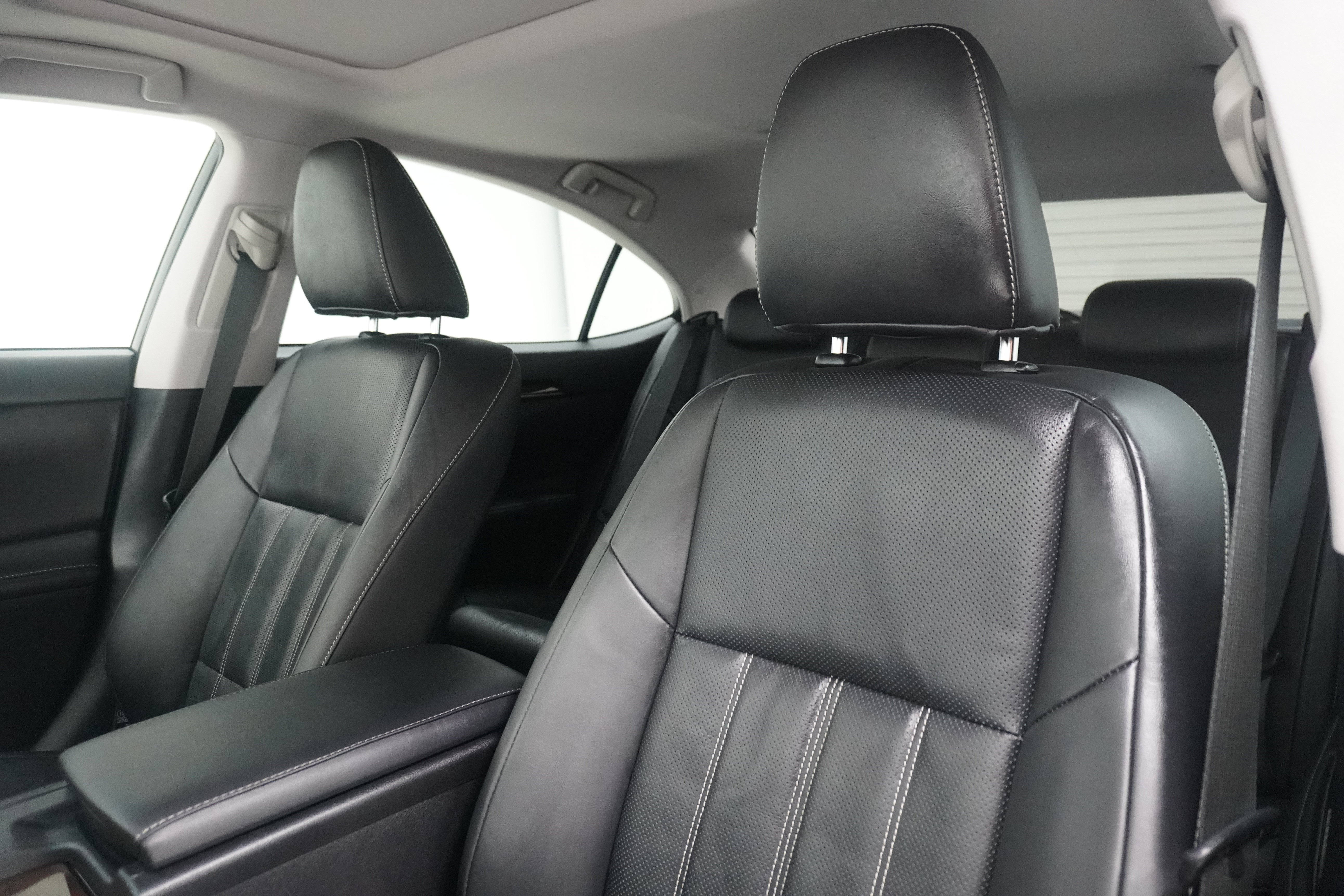 Used 2017 Lexus ES 350 w/ Luxury Package FWD image 11